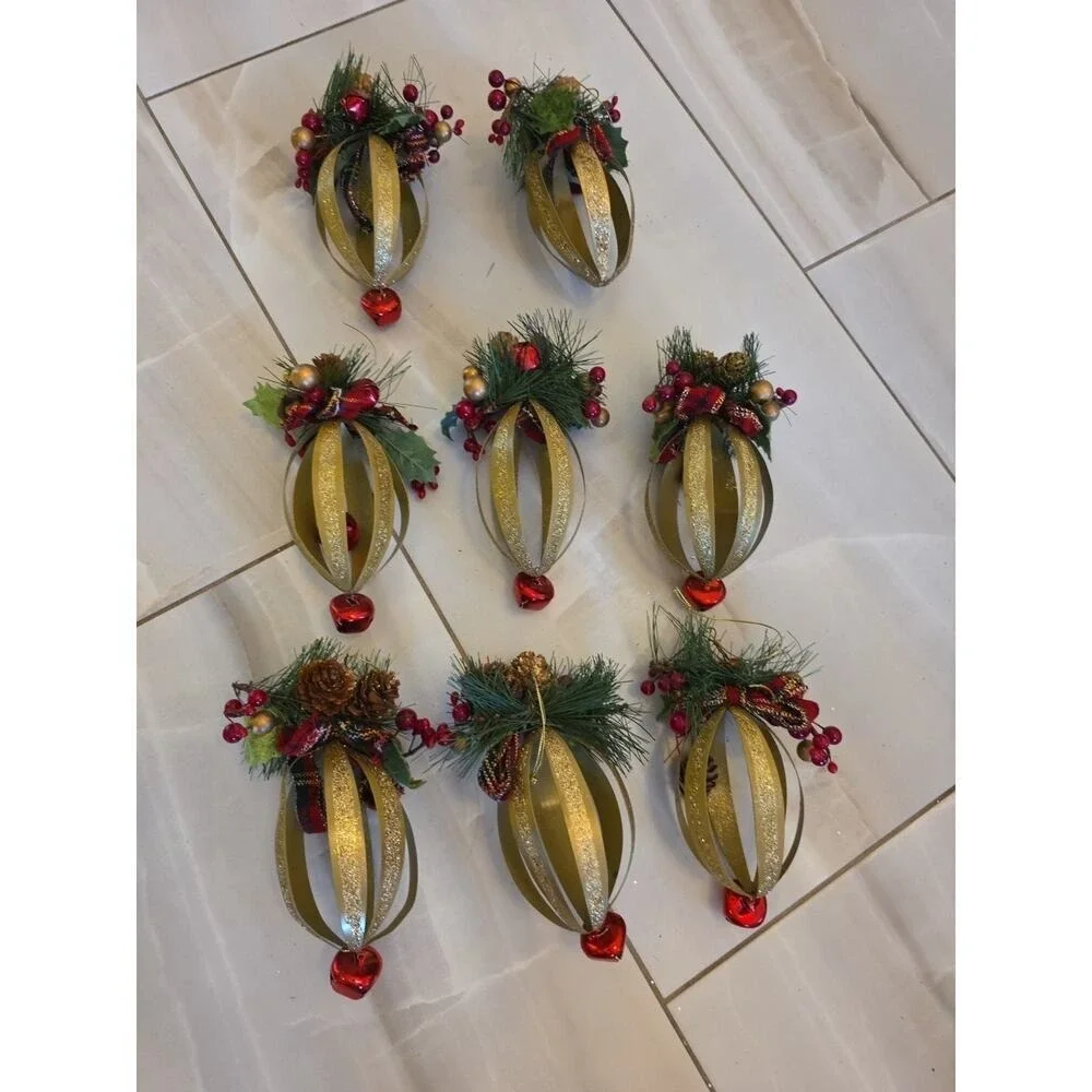 Lot of‎ 8 GOLD Tone Metallic String ORNAMENTS 6